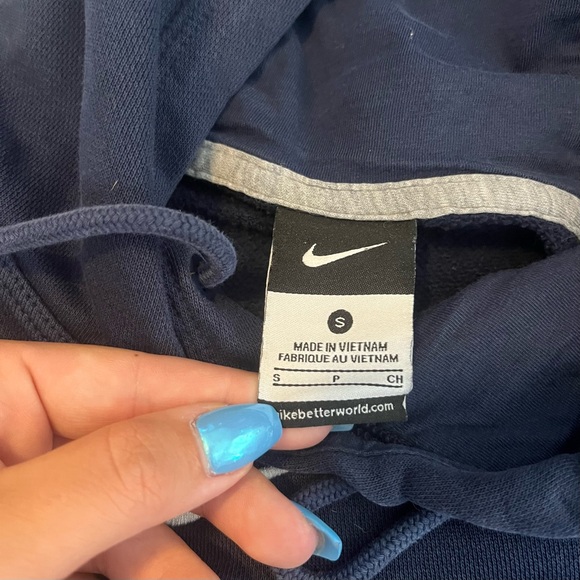 Navy blue Nike center swoosh hoodie - Picture 3 of 4